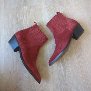 Select Suede Paprika Red Suede Heel Snip Toe Ankle Boots Size 6.5 Elastic Sides
